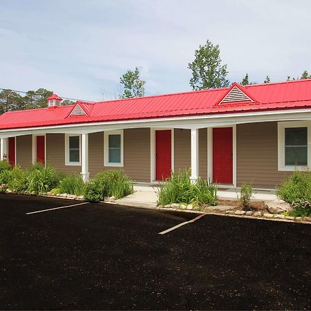 Mackinac Lake Trail Motel ماكيناو سيتي المظهر الخارجي الصورة