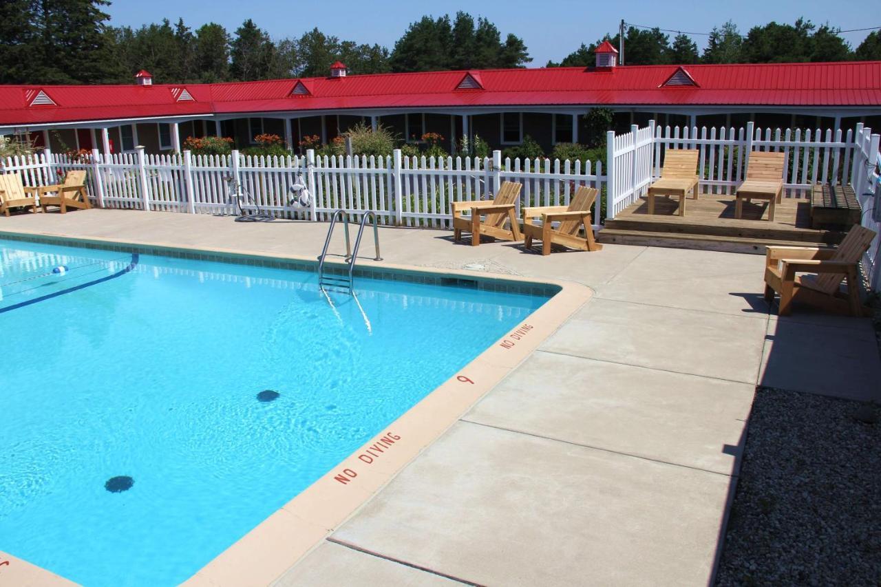 Mackinac Lake Trail Motel ماكيناو سيتي الغرفة الصورة